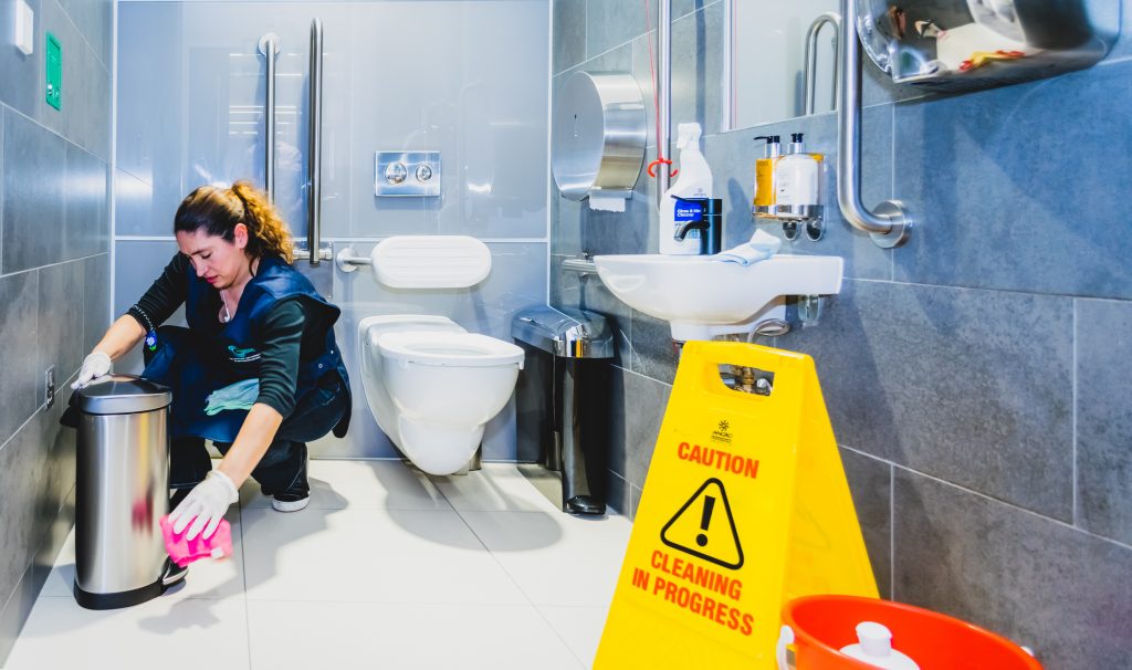 Toilet Bathroom Cleaning services in pimpri chinchwad